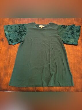 MICHAEL Michael Kors Women's Dark Green Short Sleeve Top with Textured Sleeves